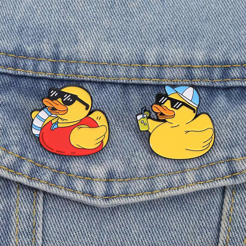 Sommer Enten Pin Set – 2er Emaille Pin