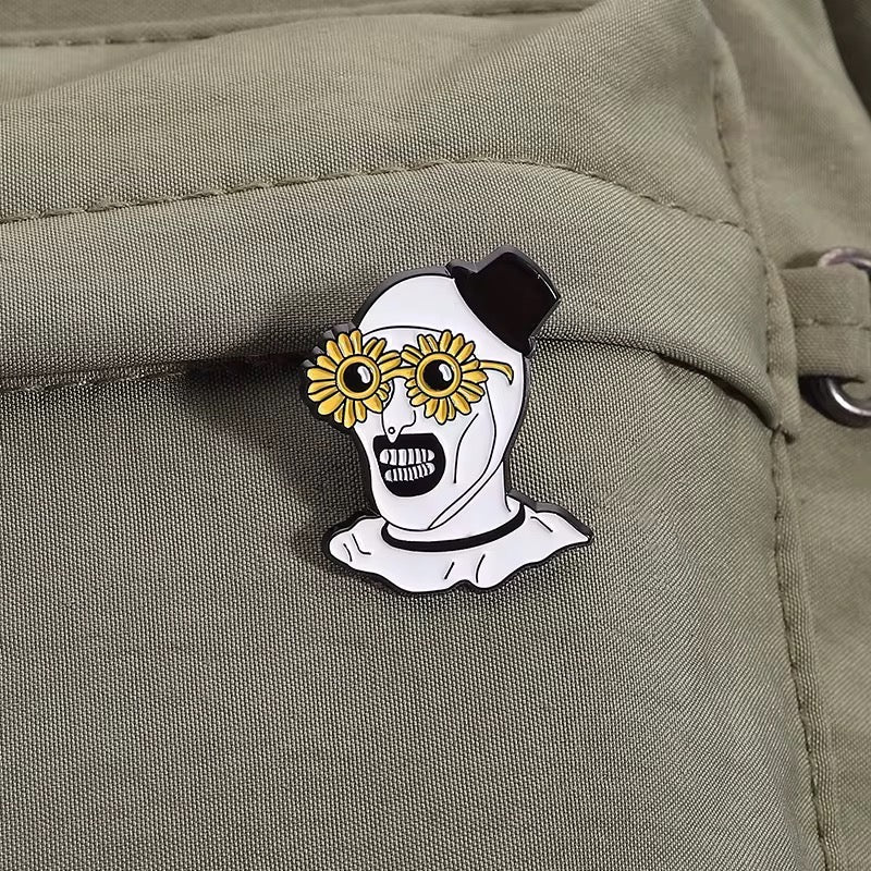 Terrifier – Art the Clown Enamel Pin